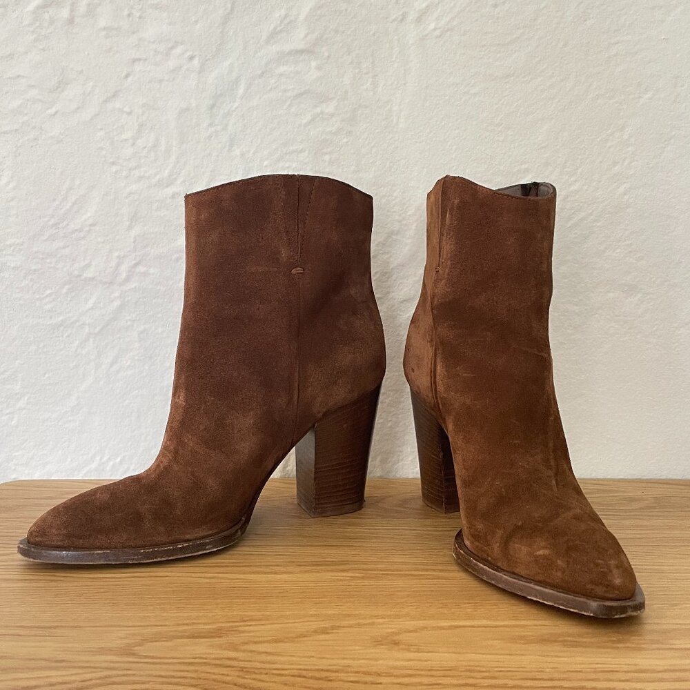Vince Erving Boot in Chesnut Brown Suede | US Size 5 EUR 35 UK 3